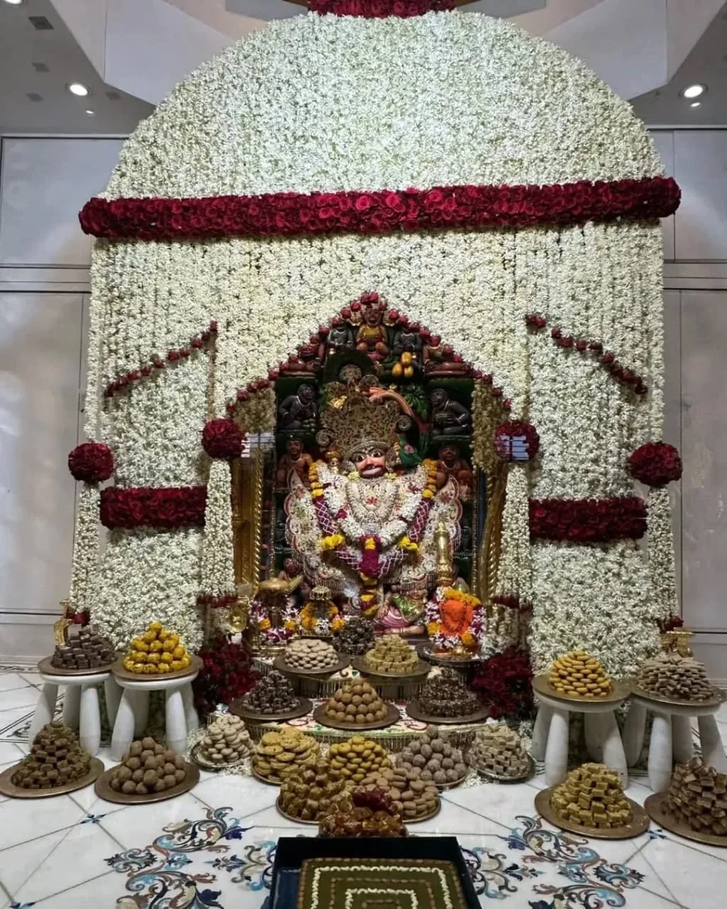 શ્રી કષ્ટભંજન હનુમાનજી દાદાના દિવ્ય દર્શનનો સમય